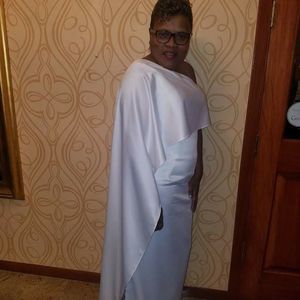 Meet your Posher, Deirdre